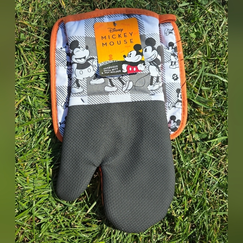 Disney Mickey Mouse Oversized Oven Mitt Pot Holder Halloween Fun